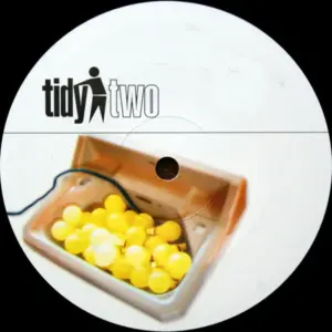 Tony De Vit Feat. Niki Mak – Give Me A Reason