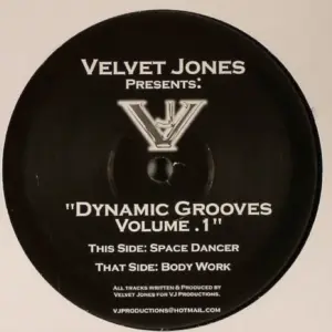 Velvet Jones (2) – Dynamic Grooves Volume.1
