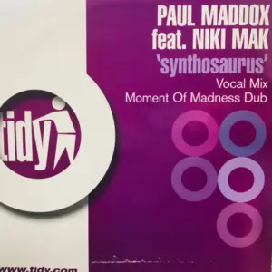 Paul Maddox Feat. Niki Mak – Synthosaurus