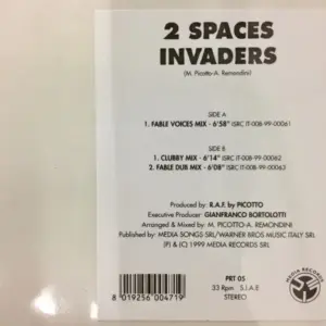 2 Spaces – Invaders