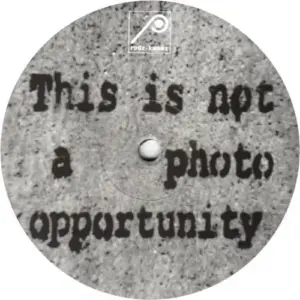 Makaton & Max Duley – This Is Not A Photo Opportunity
