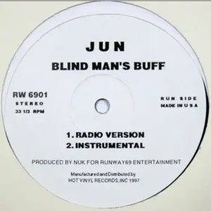 Jun (56) / Aya (26) – Blind Man's Buff / 無為自然