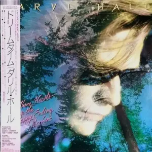 Daryl Hall – Three Hearts In The Happy Ending Machine