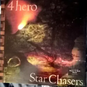 4 Hero – Star Chasers
