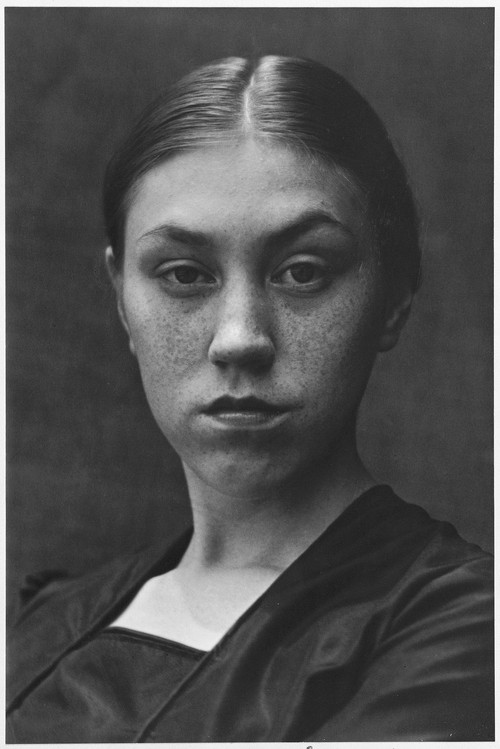 Xenia Cage