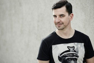 Jono Fernandez