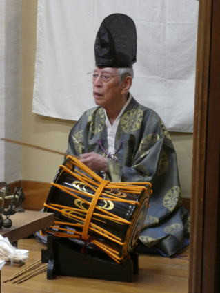 若山胤雄