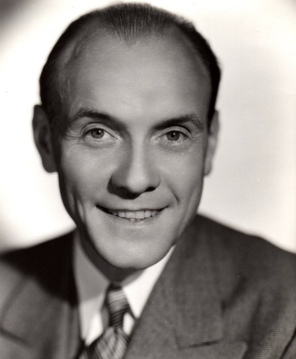Earl Carroll (3)