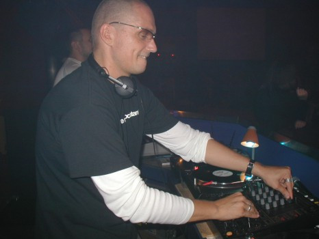 Groove Electronic