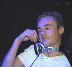 DJ 4 Strings