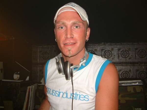 DJ Dean
