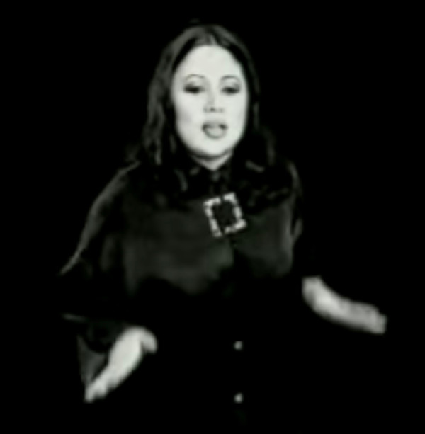 Desy Moore
