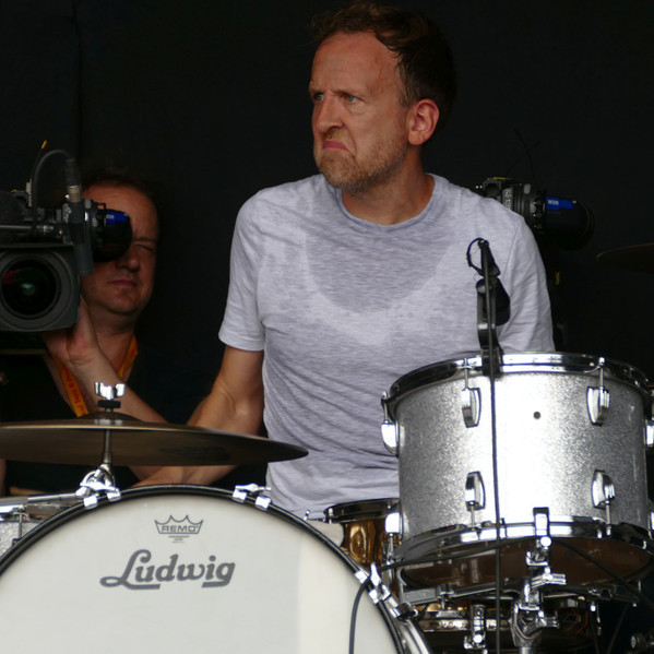 Simon Lea