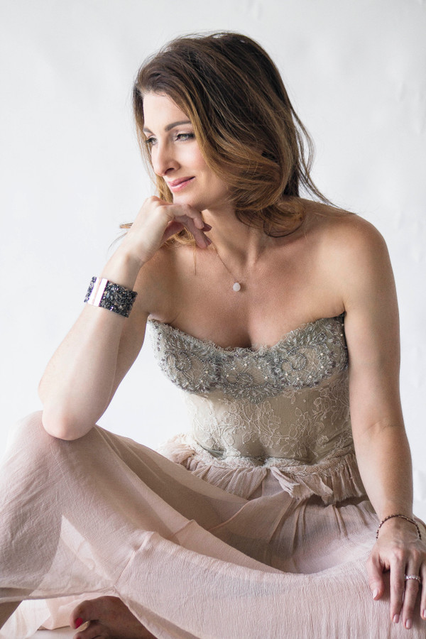 Louise Carver