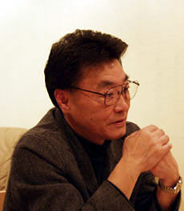 Eiji Uchinuma