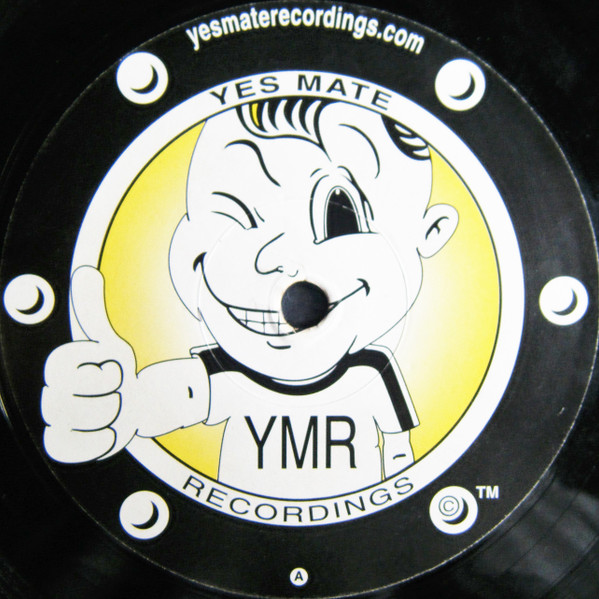 Kutt Free (Disc 1) - Secondary image