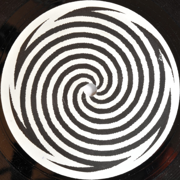Earmoth - Secondary image